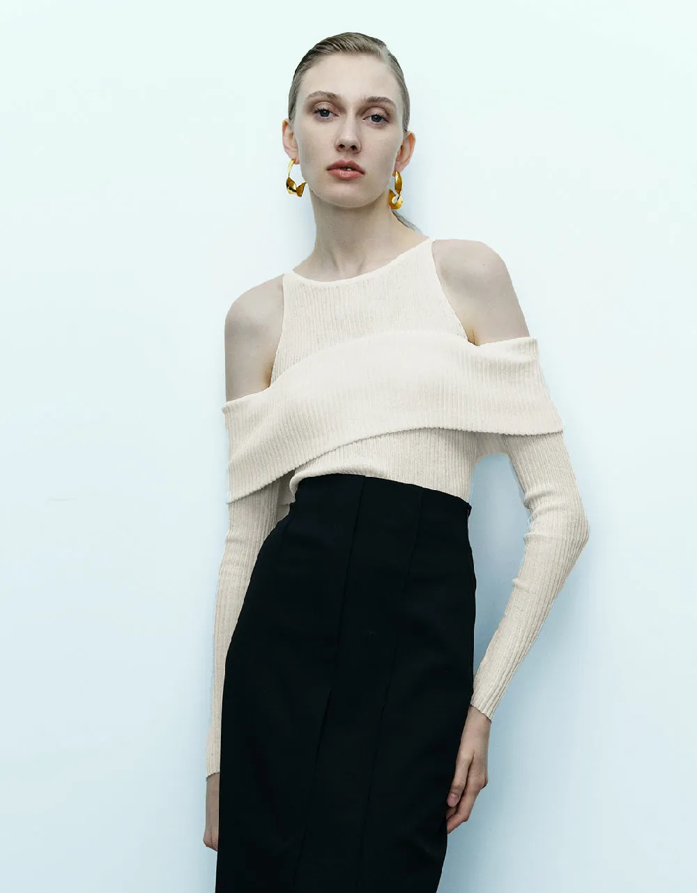 Drop Shoulder Sleeve Off-Shoulder Knitted T-Shirt sold by Urban Revivo