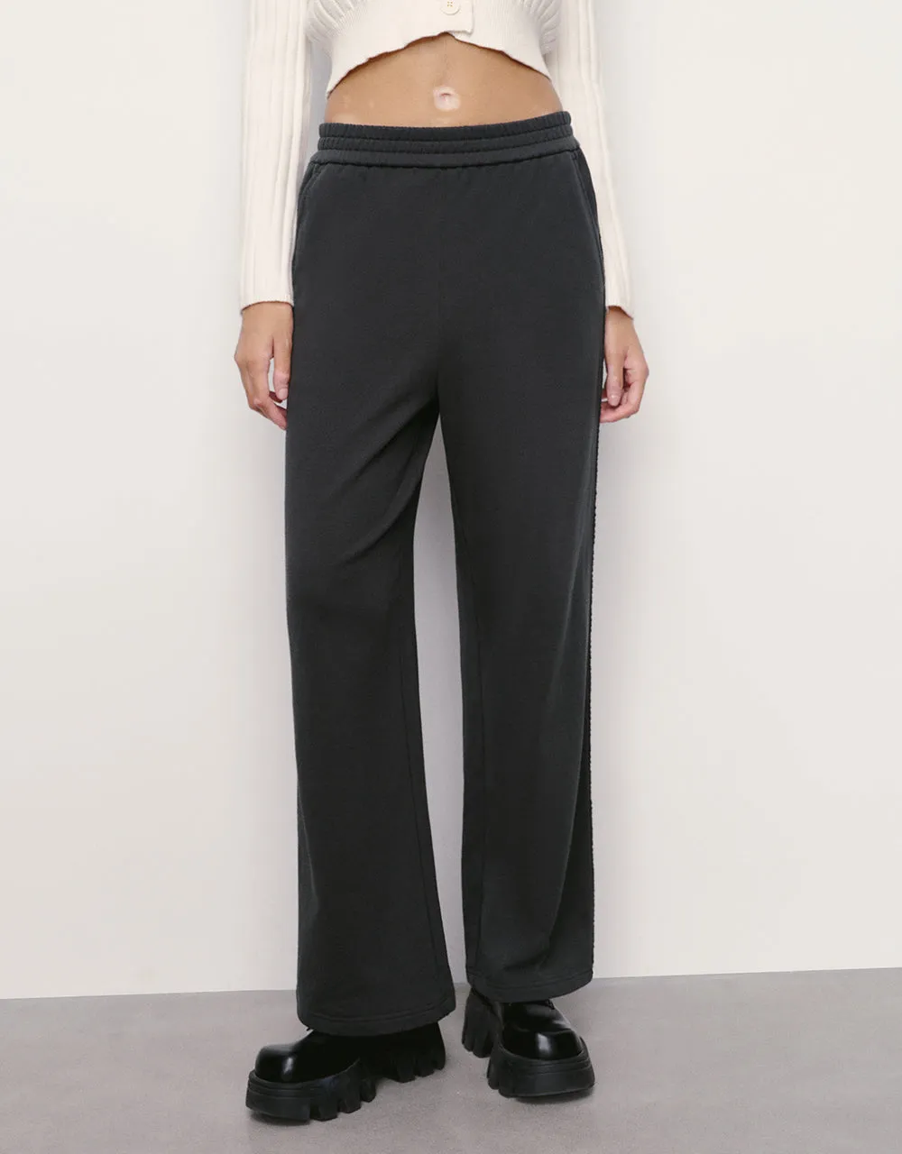 Elastic Waist Knitted Wide-Leg Pants sold by Urban Revivo product image thumbnail 2