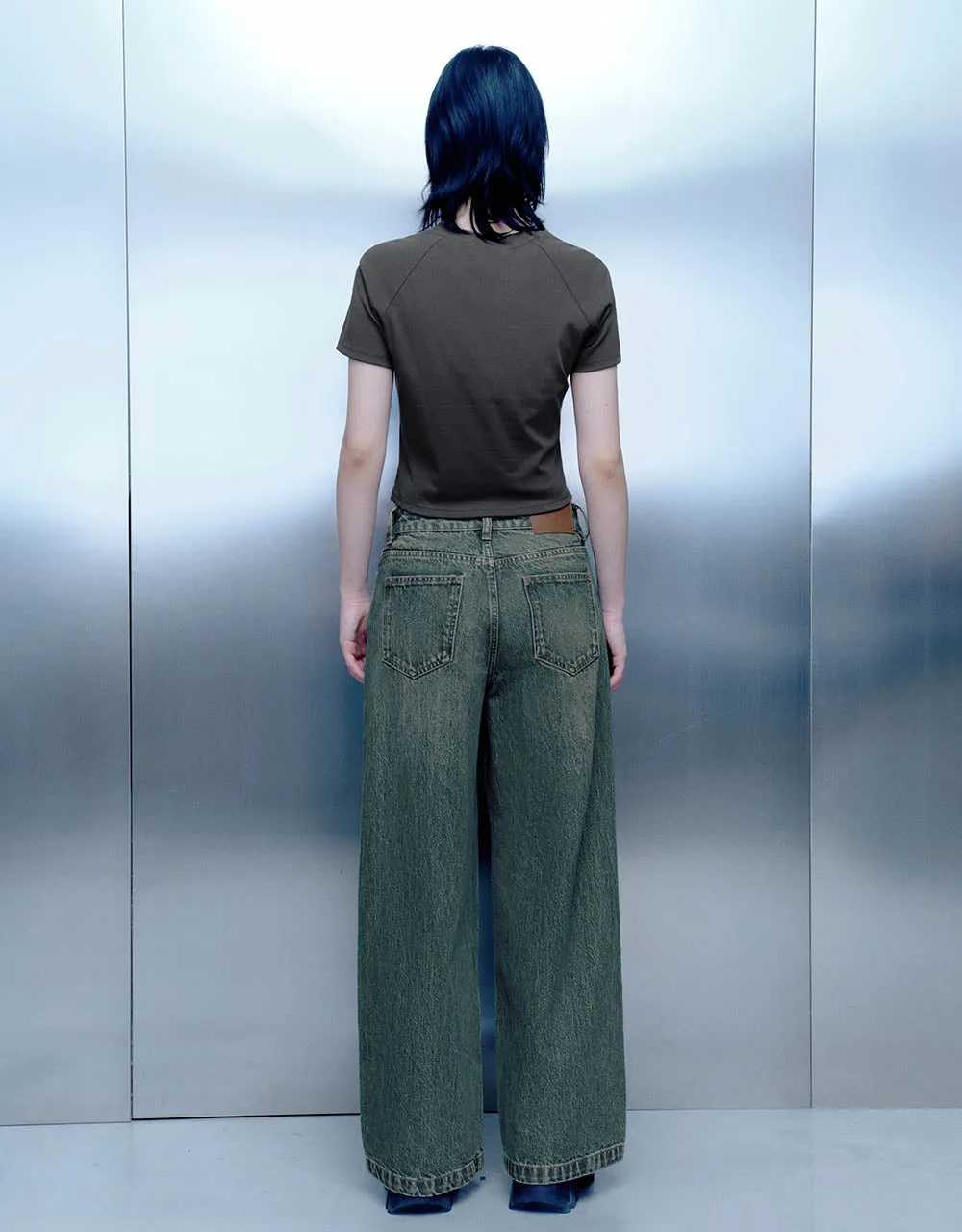 Printed Raglan Sleeve Crew Neck Skinny T-Shirt sold by Urban Revivo product image thumbnail 5