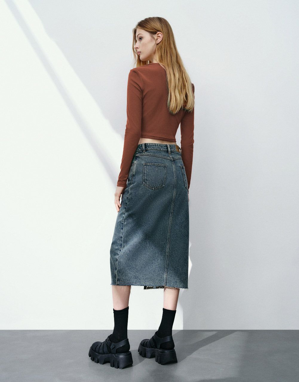 Halter Neck Straight T-Shirt sold by Urban Revivo product image thumbnail 4