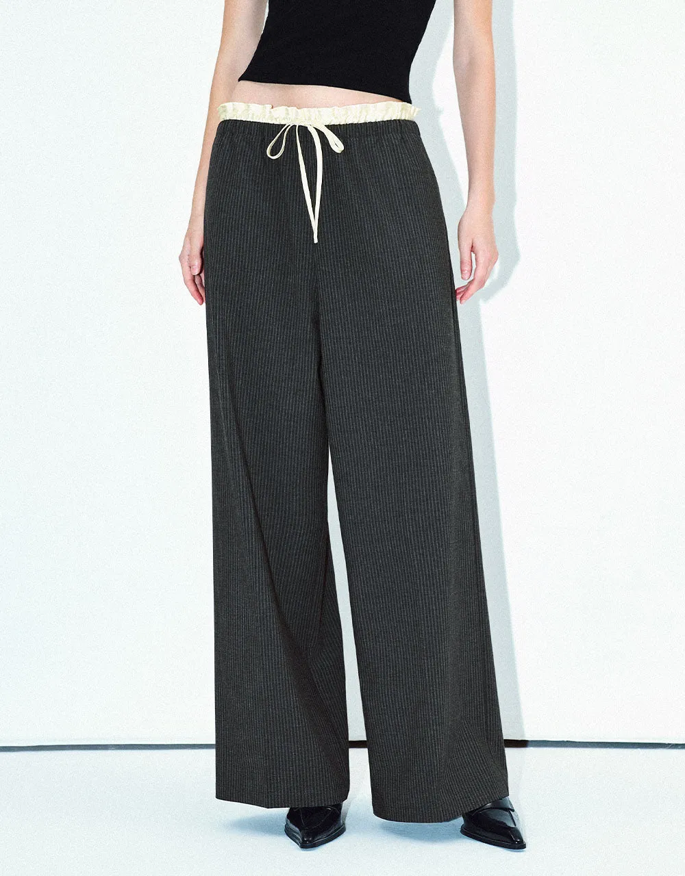 Drawstring Waist Straight Pants sold by Urban Revivo product image thumbnail 2