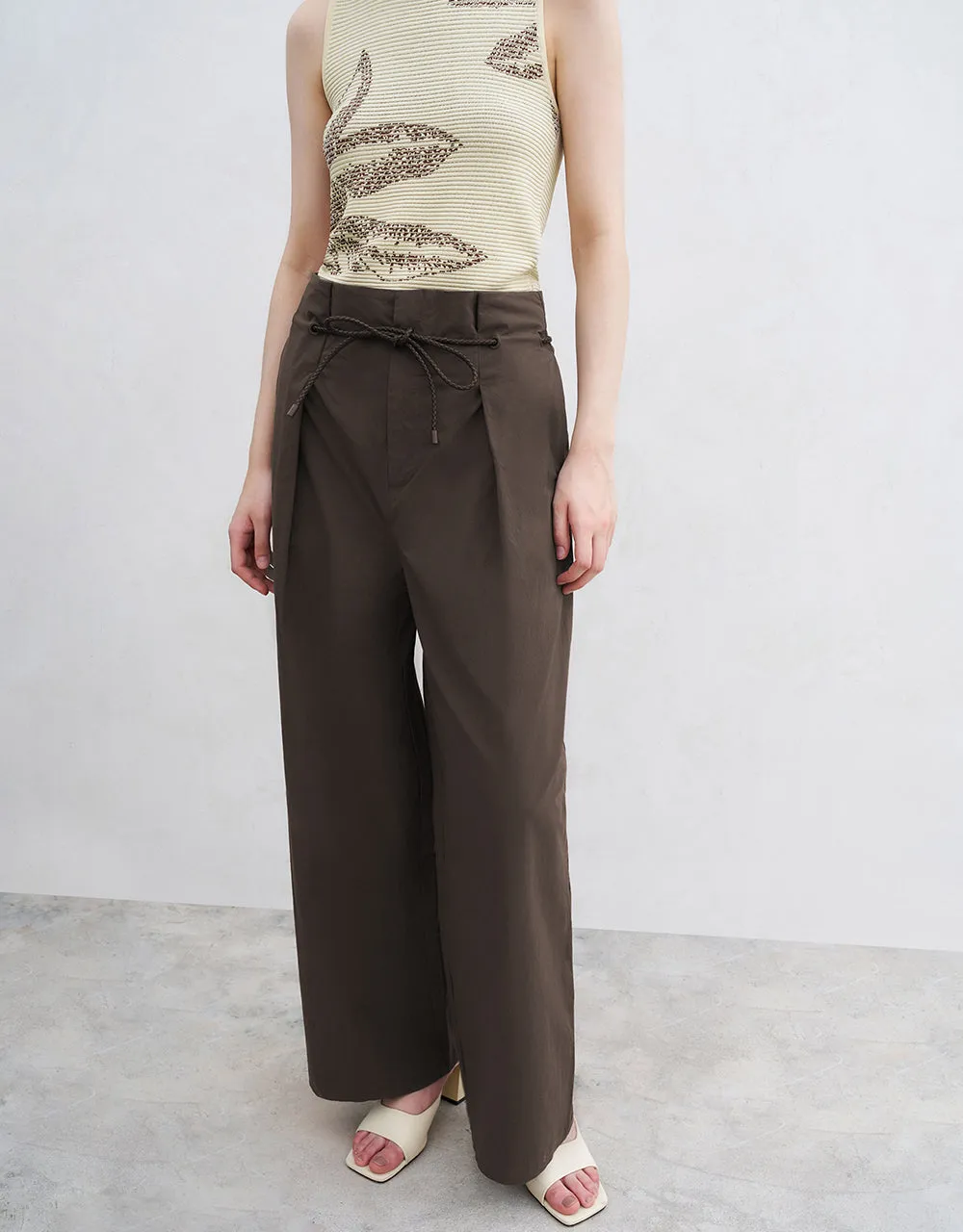 Straight Pants sold by Urban Revivo product image thumbnail 4