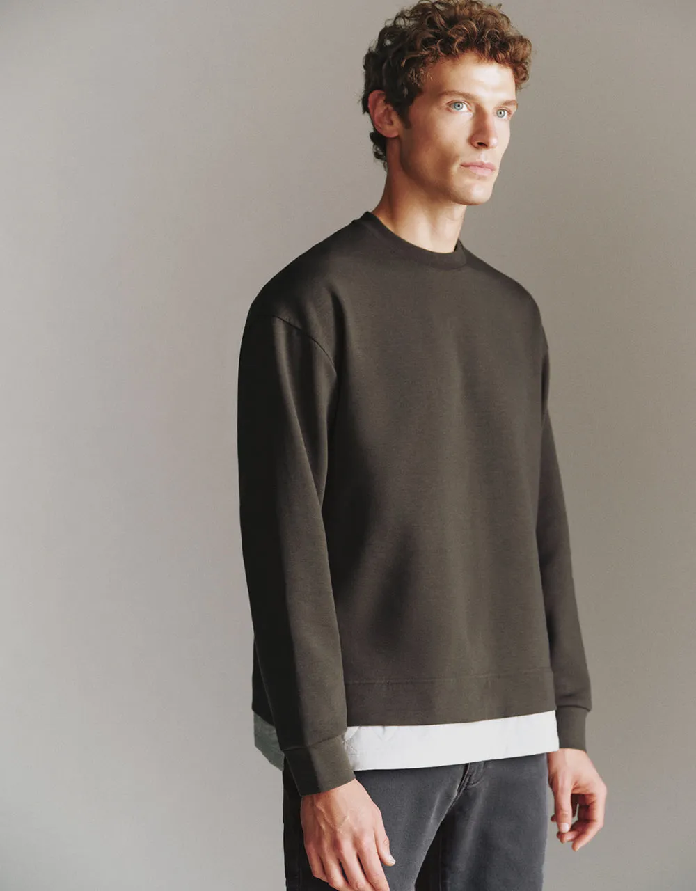 Crew Neck Straight Sweatshirt sold by Urban Revivo product image thumbnail 2