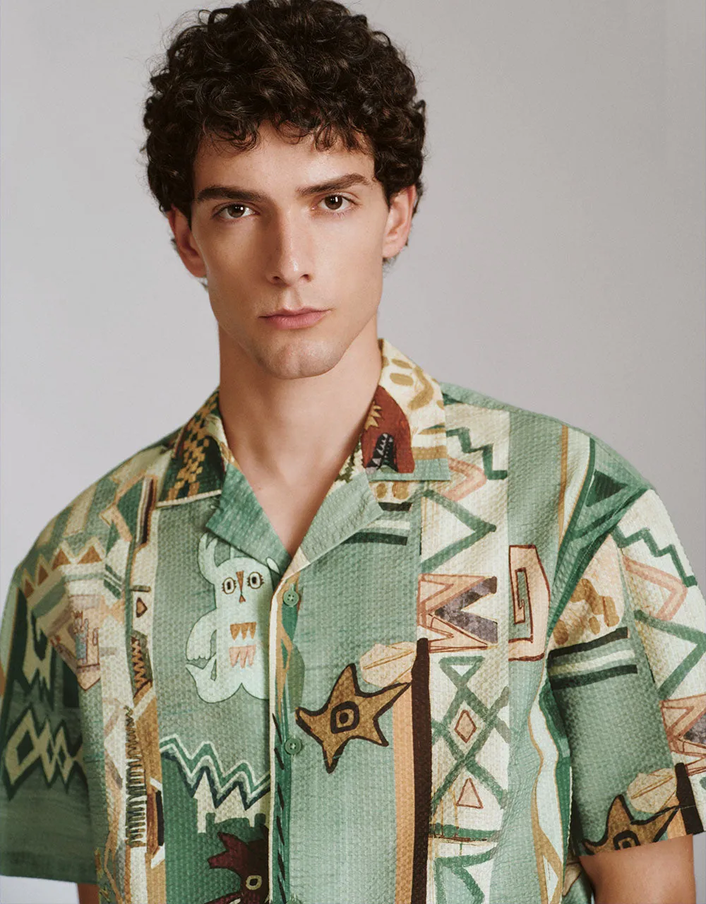 Printed Button Up Loose Shirt sold by Urban Revivo product image thumbnail 4