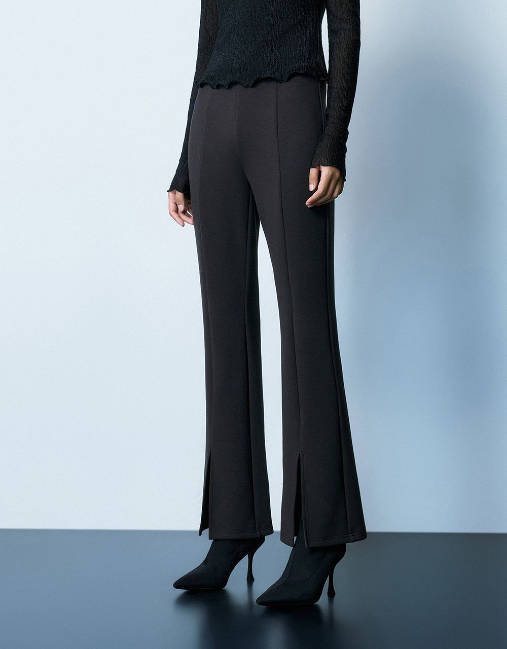 Split Hem Knitted Straight Pants sold by Urban Revivo product image thumbnail 4