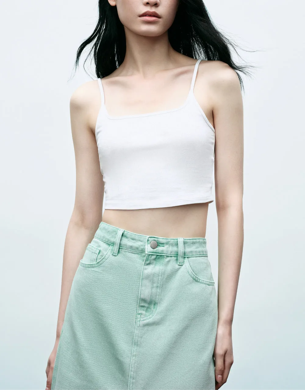 Basic U Neck Tank Top sold by Urban Revivo product image thumbnail 2