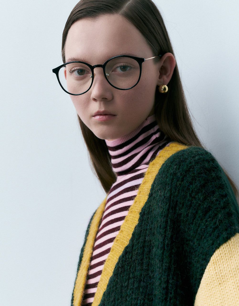 Drop Shoulder Sleeve V-Neck Knitted Cardigan sold by Urban Revivo product image thumbnail 5