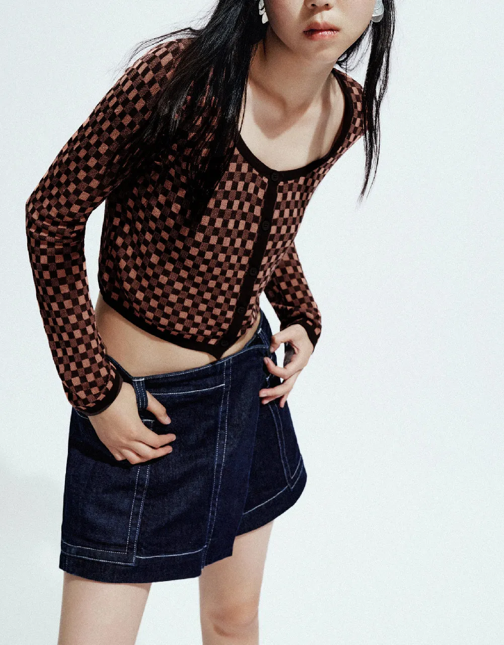 Gingham U Neck Knitted Cardigan sold by Urban Revivo product image thumbnail 3