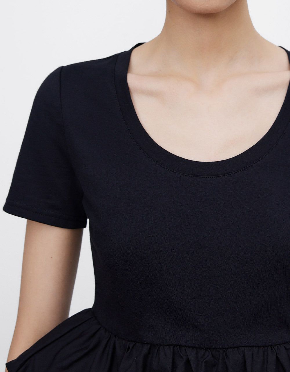 Ruffle Hem T-Shirt sold by Urban Revivo product image thumbnail 3
