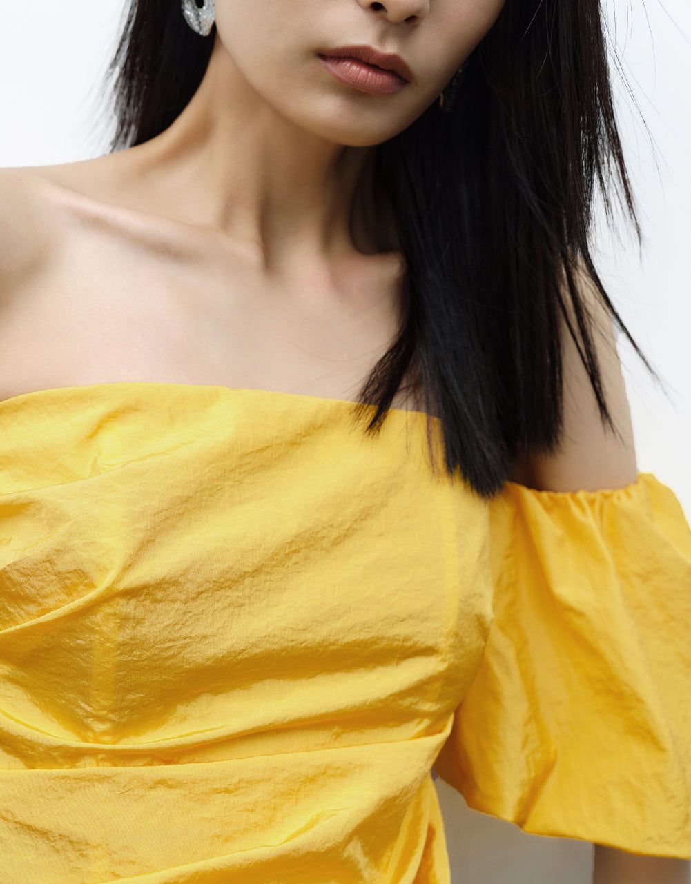 Ruched Off-Shoulder Top sold by Urban Revivo product image thumbnail 5