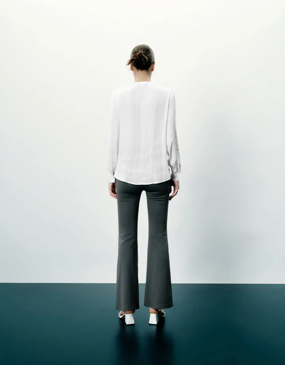 V-Neck Overhead Shirt sold by Urban Revivo product image thumbnail 4