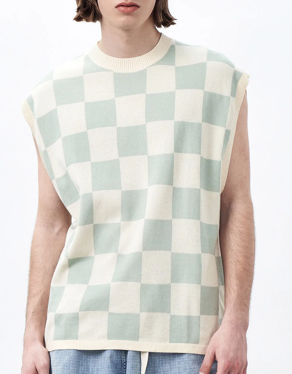 Checkered Knitted Vest sold by Urban Revivo product image thumbnail 2
