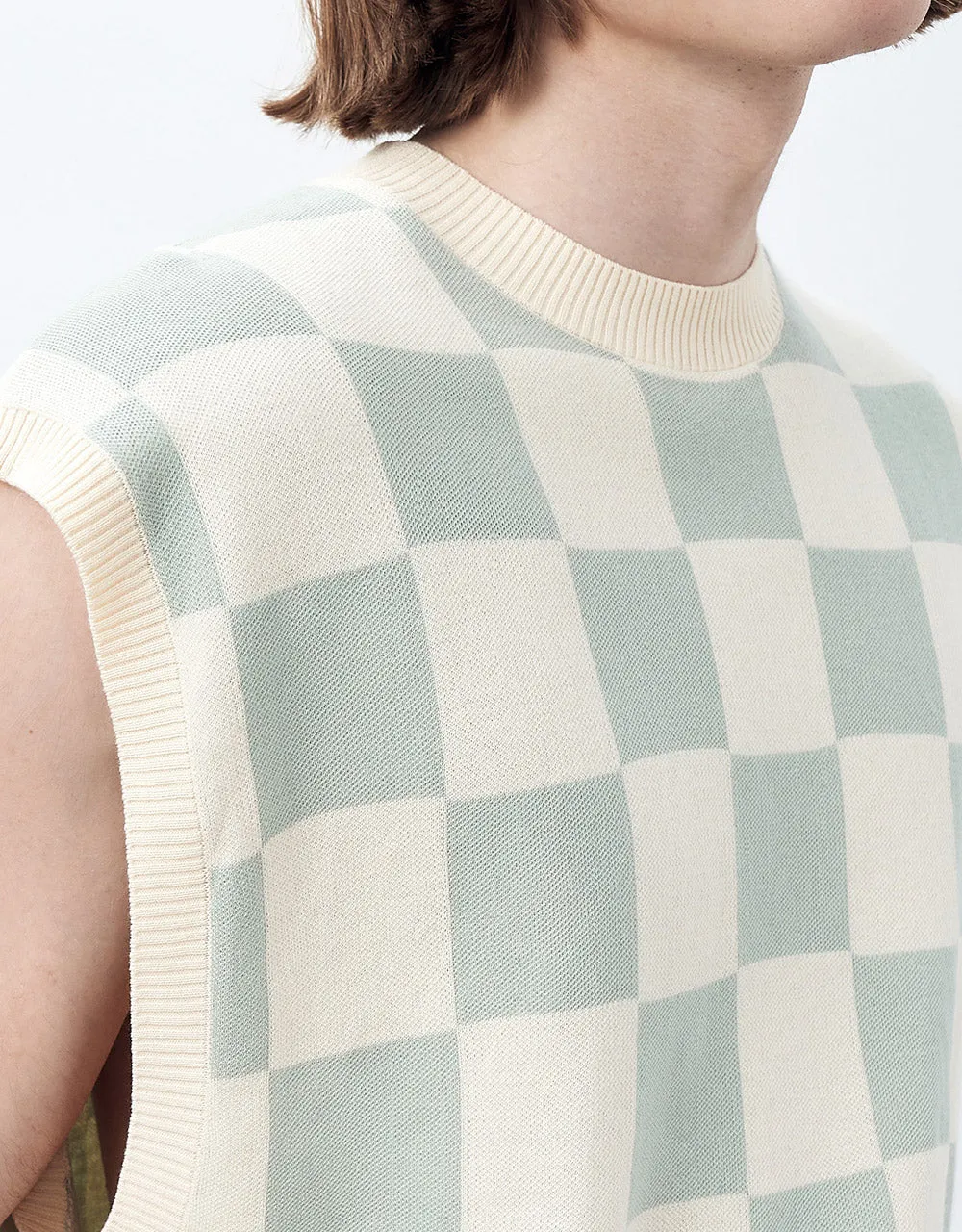 Checkered Knitted Vest sold by Urban Revivo product image thumbnail 3