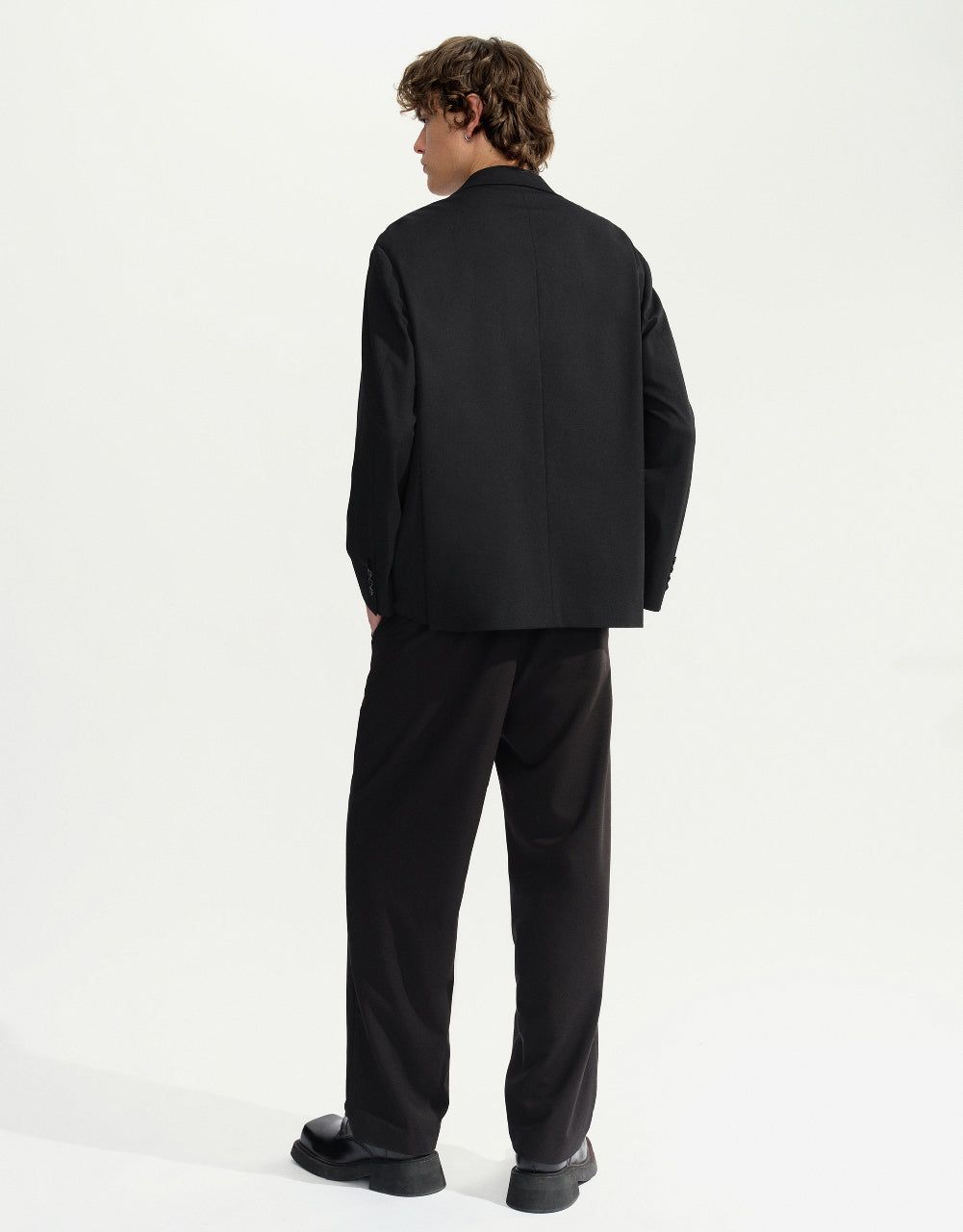 Notch Lapel Tailored Blazer sold by Urban Revivo product image thumbnail 4