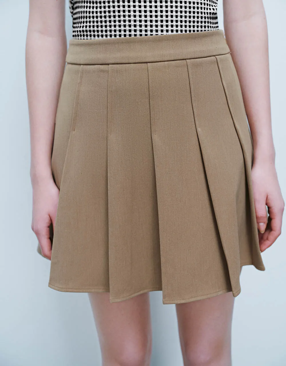 Pleated Mini A-Line Skirt sold by Urban Revivo product image thumbnail 5