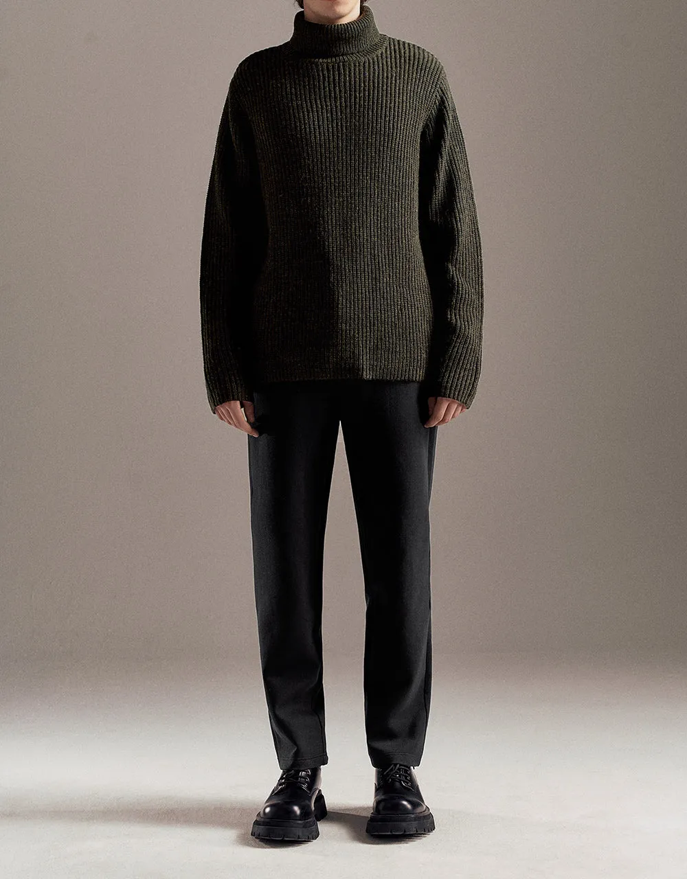Knitted Straight Pants sold by Urban Revivo product image thumbnail 2