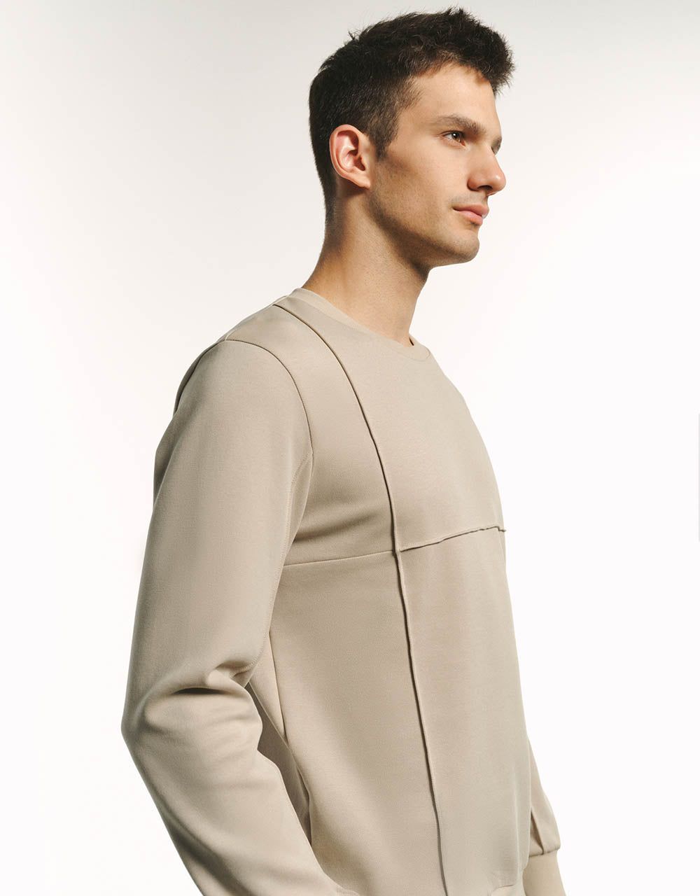 Crew Neck Sweatshirt sold by Urban Revivo product image thumbnail 3