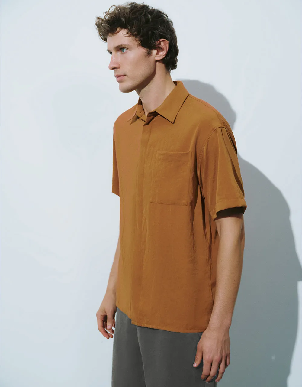 Button Up Straight Shirt sold by Urban Revivo product image thumbnail 3