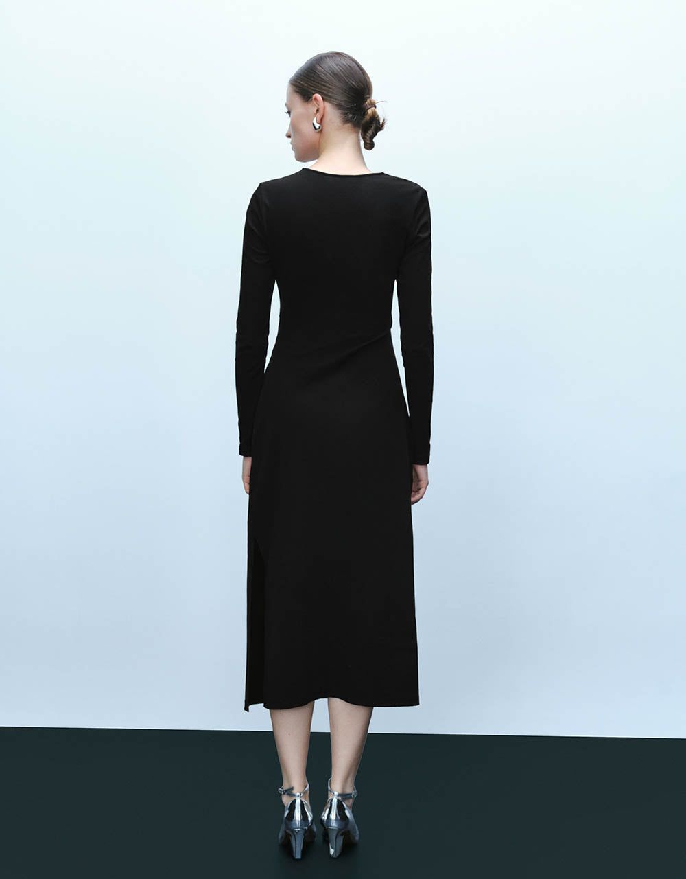 Ruched One Shoulder Skinny Dress sold by Urban Revivo product image thumbnail 4