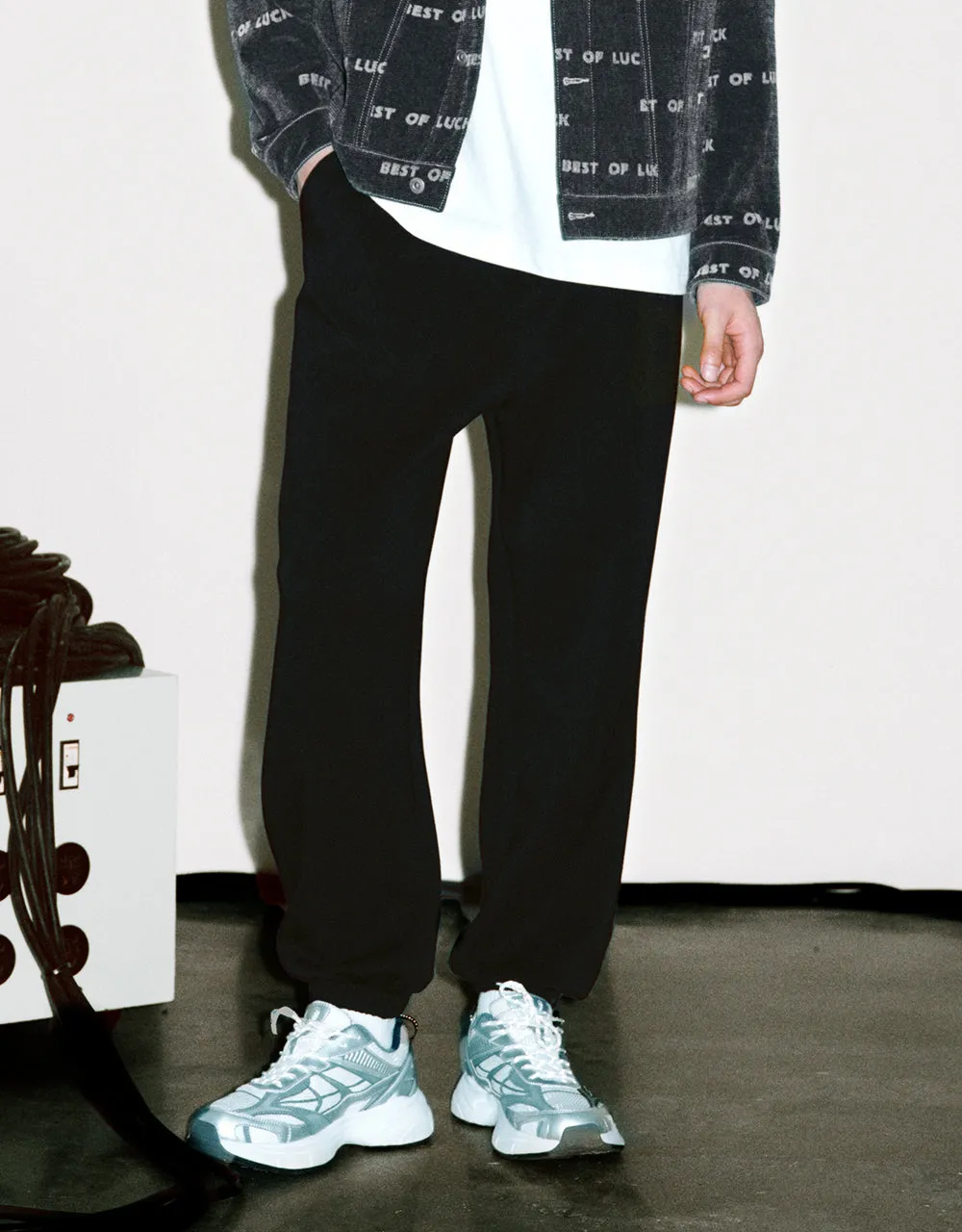 Drawstring Waist Knitted Jogger Pants sold by Urban Revivo product image thumbnail 2