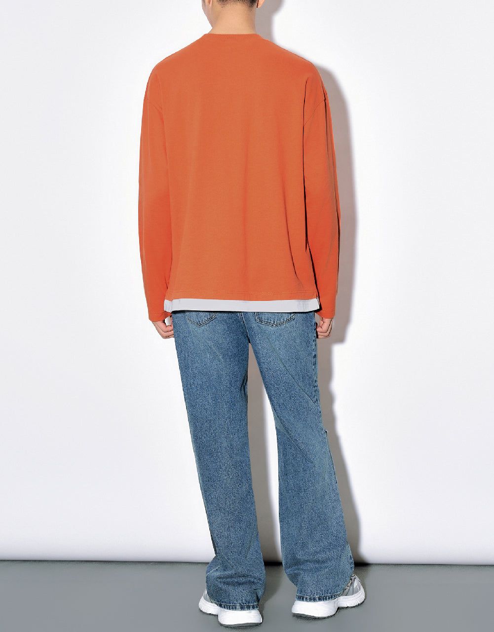 Loose Sweatshirt sold by Urban Revivo product image thumbnail 4