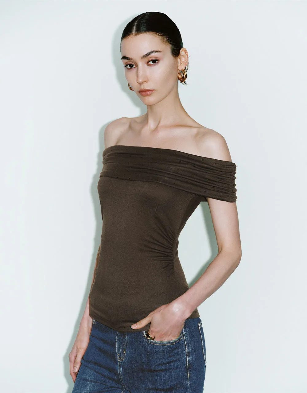 Rhinestone Décor Off-Shoulder Skinny T-Shirt sold by Urban Revivo product image thumbnail 3