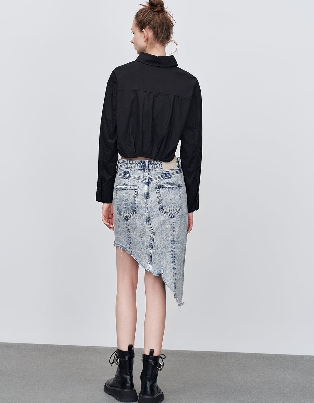 Gathered Waist Cropped Cotton Shirt sold by Urban Revivo product image thumbnail 5