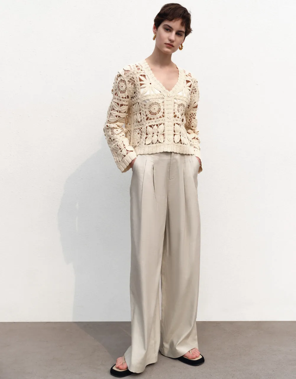 Woven Thin Wide-Leg Pants sold by Urban Revivo product image thumbnail 2