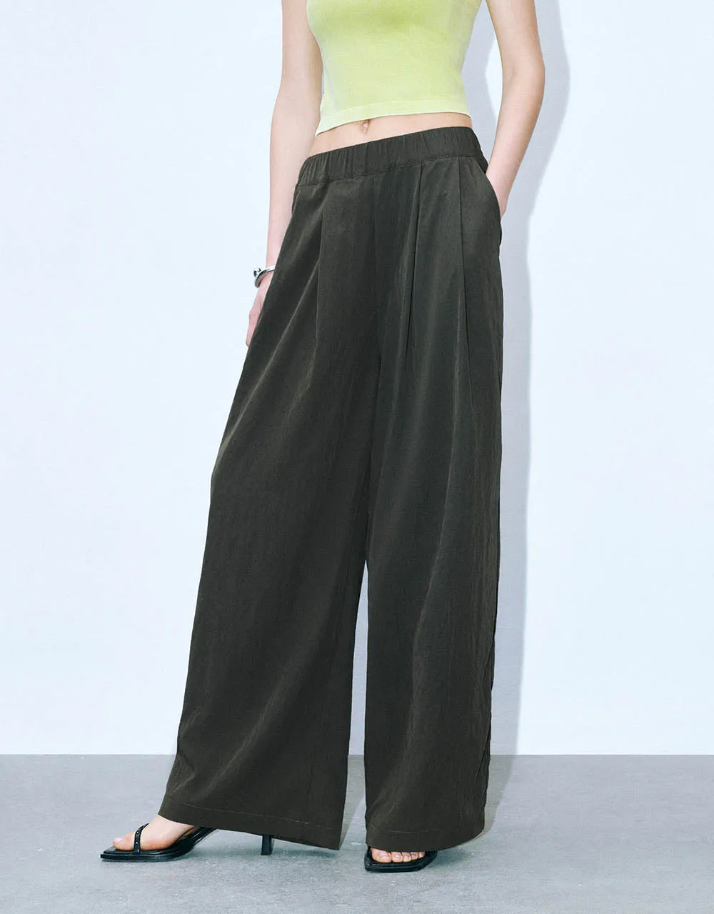 Loose Wide-Leg Pants sold by Urban Revivo product image thumbnail 2