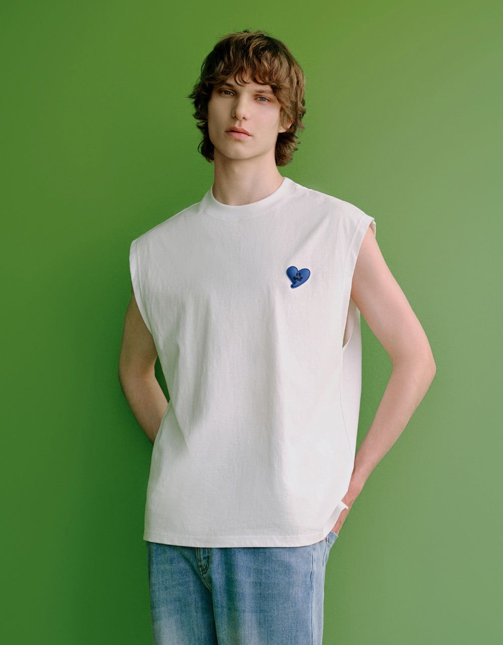 Heart Detail Loose Tank Top sold by Urban Revivo product image thumbnail 3