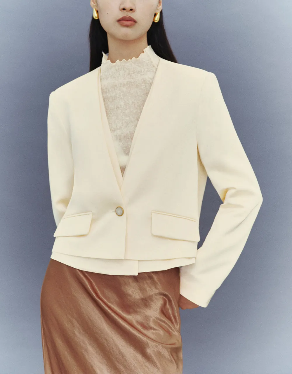 Cropped V-Neck Blazer Jacket sold by Urban Revivo product image thumbnail 2