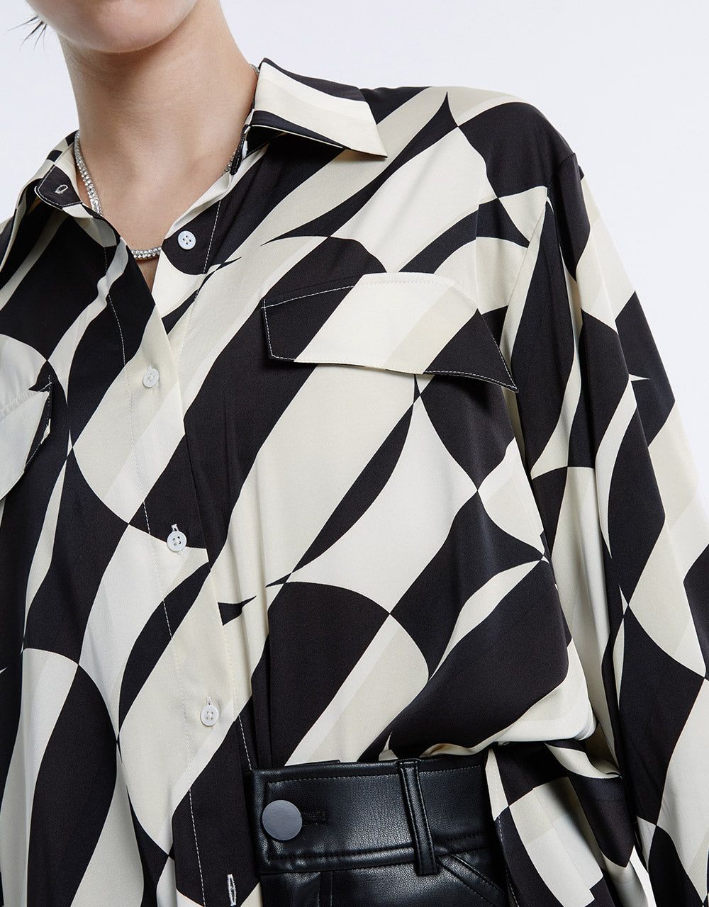Geometric Print Shirt sold by Urban Revivo product image thumbnail 5