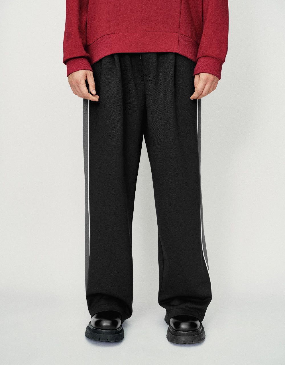 Drawstring Waist Knitted Wide-Leg Pants sold by Urban Revivo product image thumbnail 2