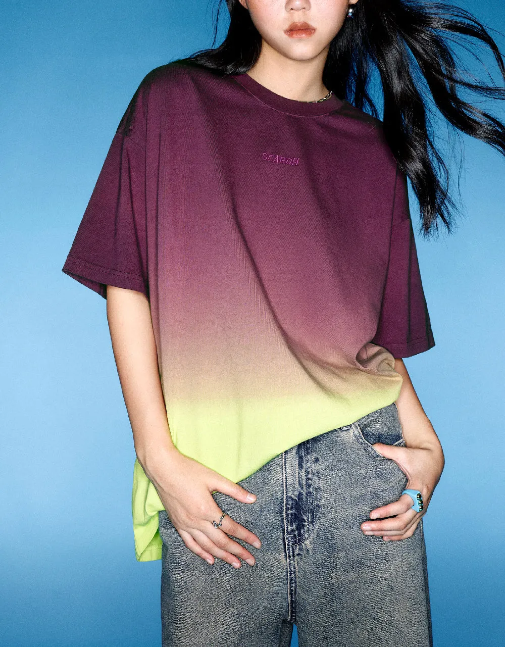 Letter Embossed Crew Neck Loose T-Shirt sold by Urban Revivo product image thumbnail 2