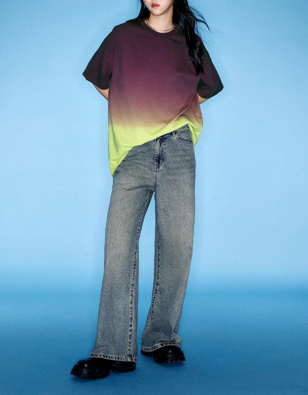 Letter Embossed Crew Neck Loose T-Shirt sold by Urban Revivo product image thumbnail 3