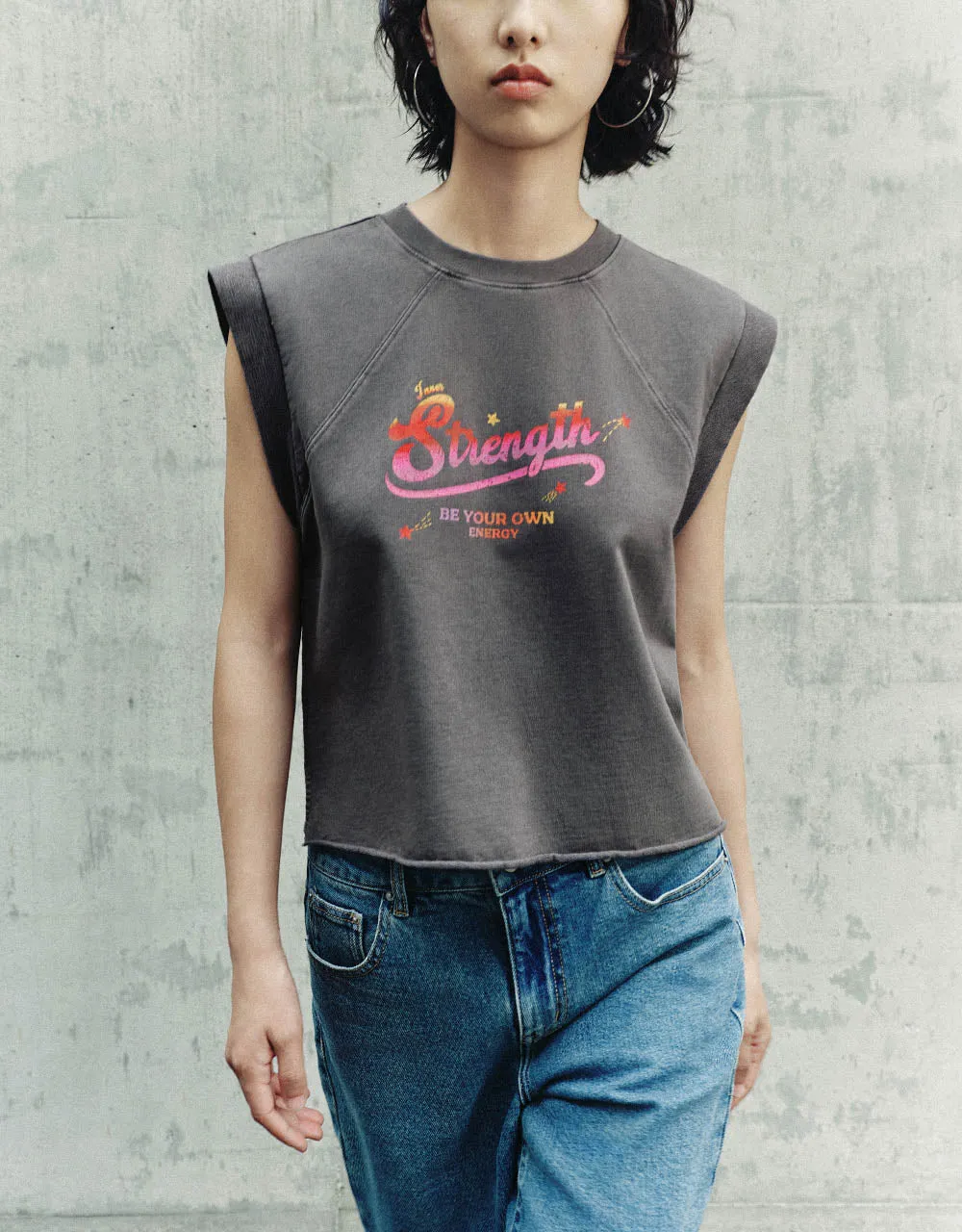 Letter Printed Crew Neck Tank Top sold by Urban Revivo product image thumbnail 2