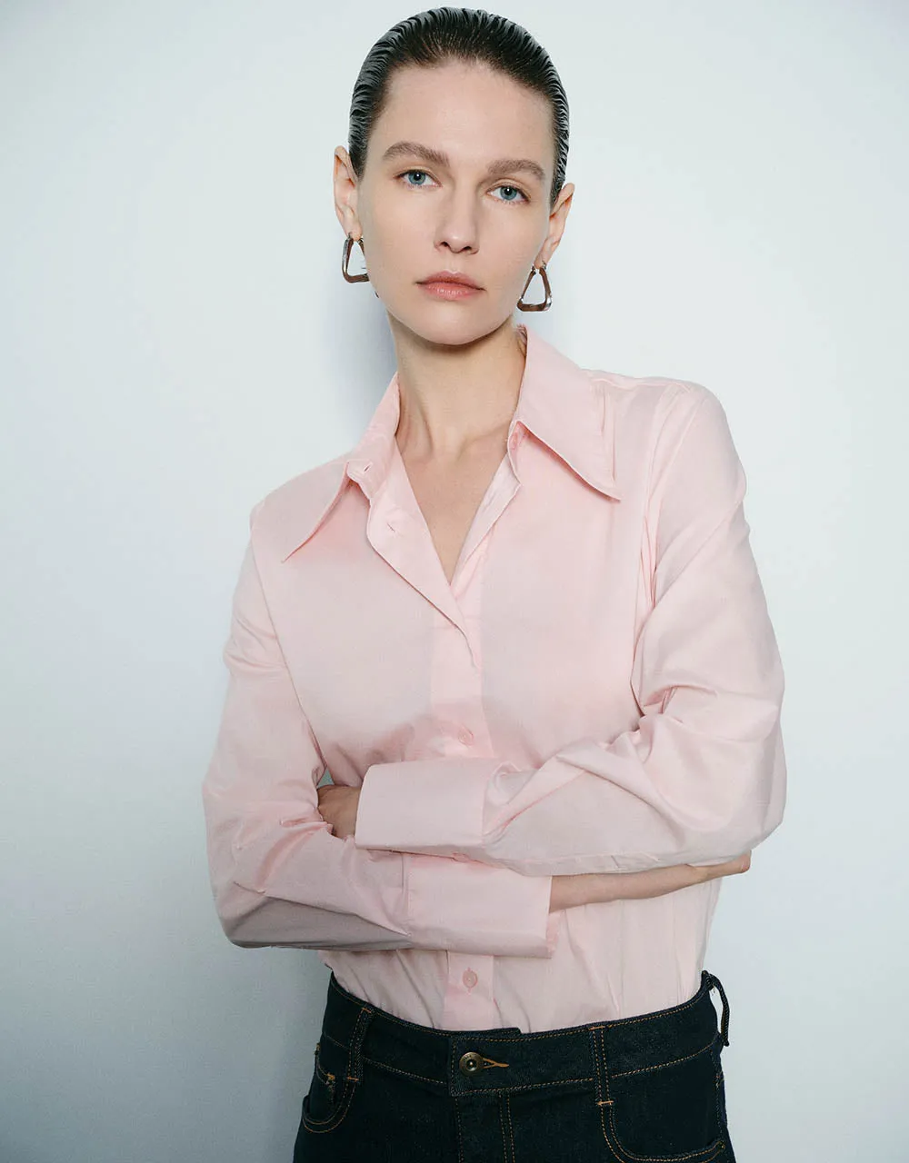 Button Up Straight Shirt sold by Urban Revivo product image thumbnail 3