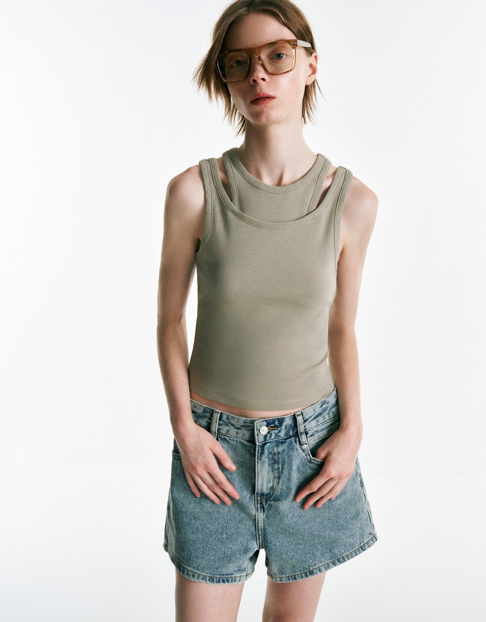 Crew Neck Tank Top sold by Urban Revivo product image thumbnail 3