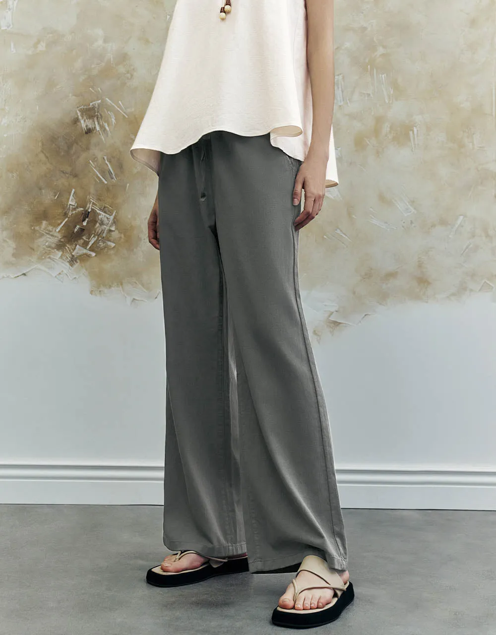 Drawstring Waist Wide-Leg Jeans sold by Urban Revivo product image thumbnail 4