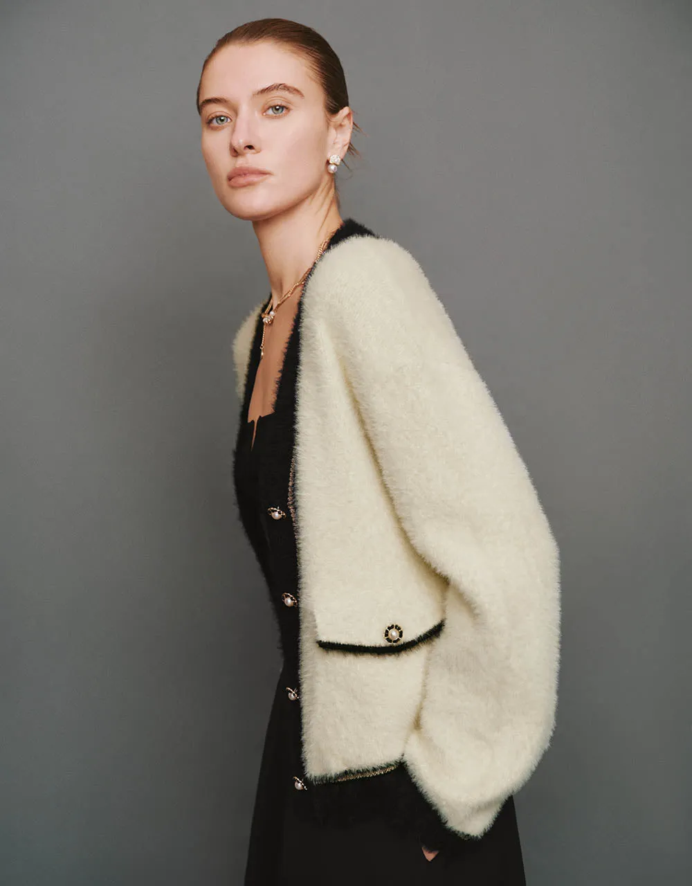 Contrast Trim Furry V-Neck Knitted Cardigan sold by Urban Revivo product image thumbnail 3