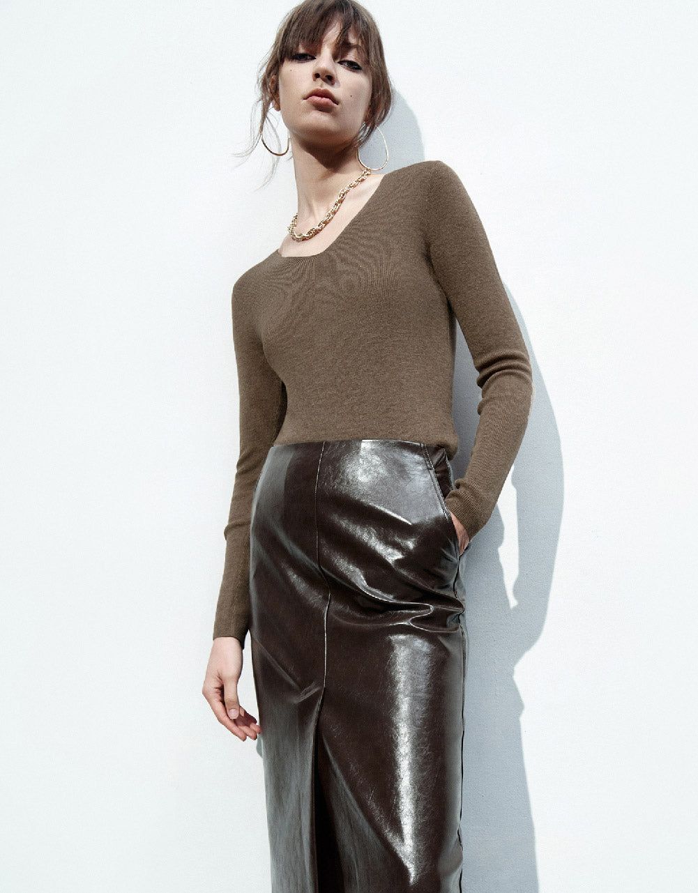 Basic Knitted T-Shirt sold by Urban Revivo product image thumbnail 3