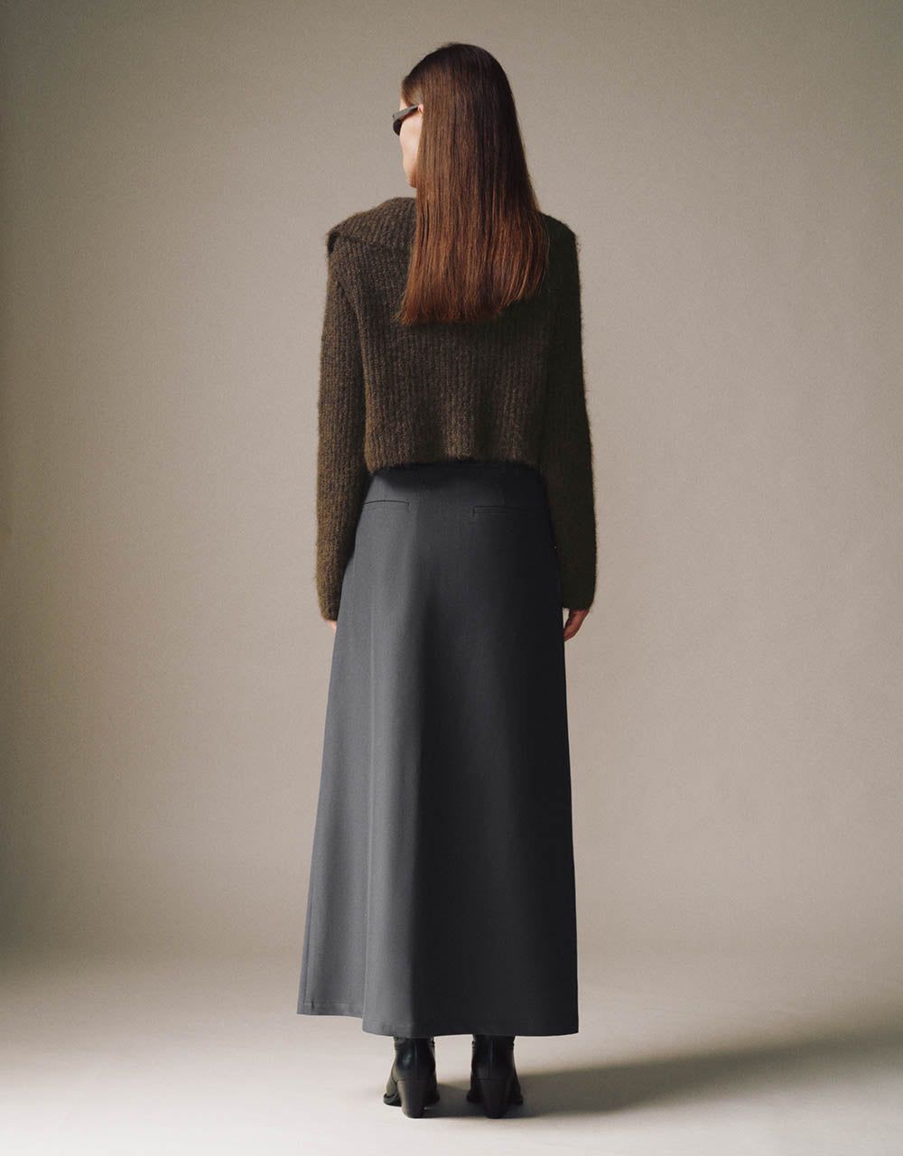 Split Hem Straight Skirt sold by Urban Revivo product image thumbnail 5