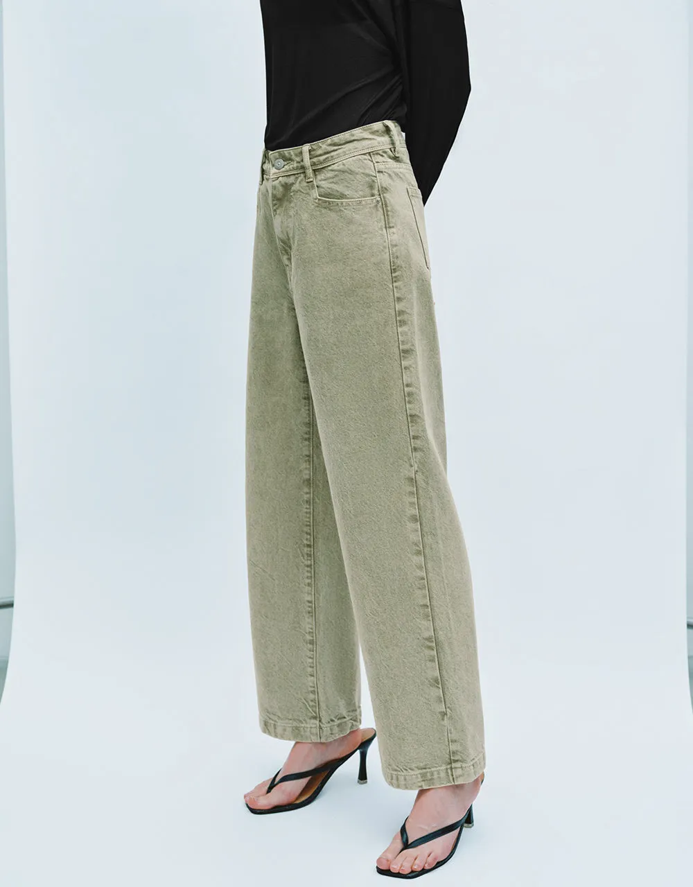 Straight Jeans sold by Urban Revivo product image thumbnail 4