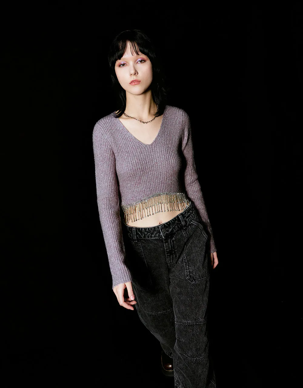 Rhinestone Decor V-Neck Knitted T-Shirt sold by Urban Revivo product image thumbnail 3