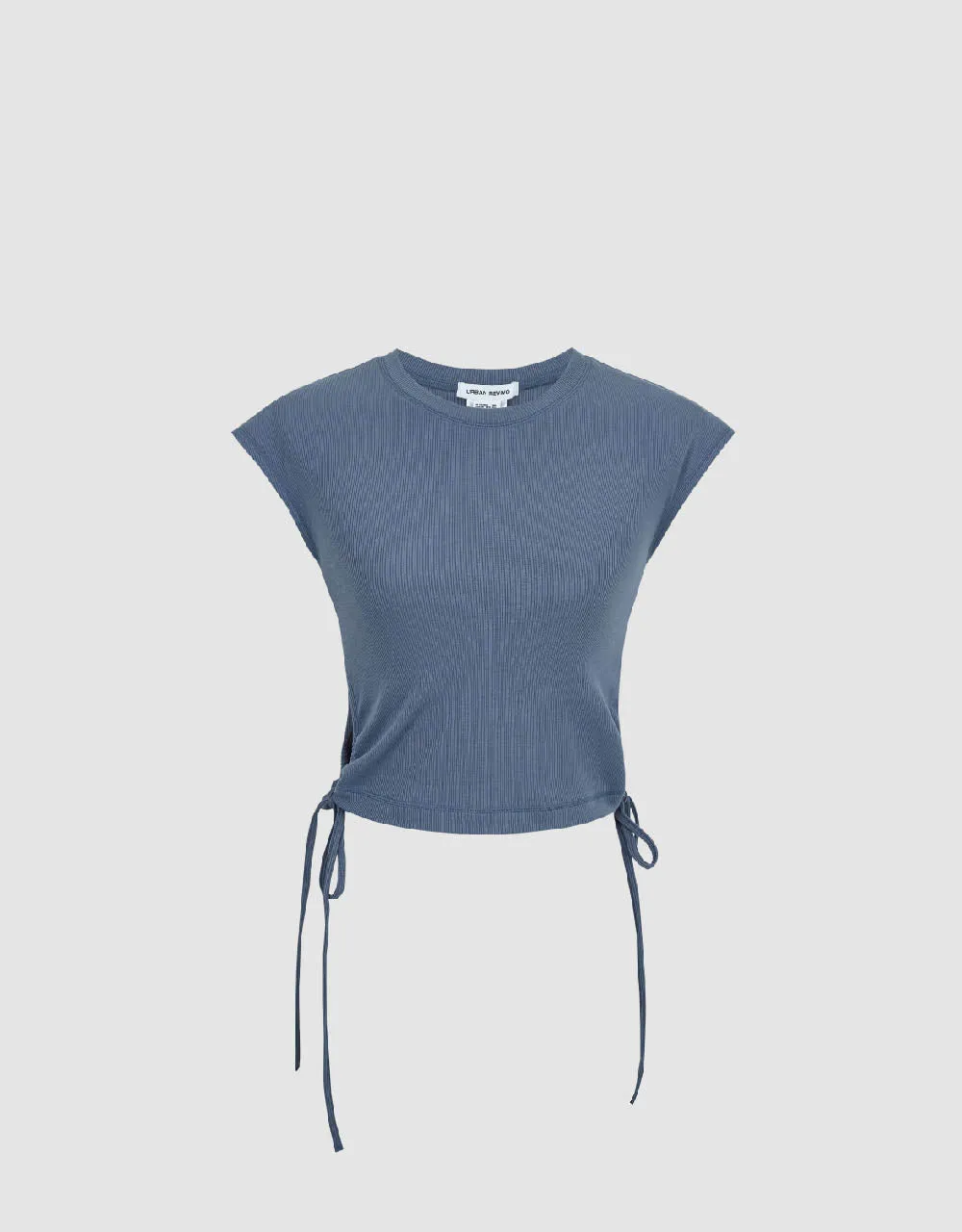 Sleeveless Crew Neck Skinny T-Shirt sold by Urban Revivo product image thumbnail 2