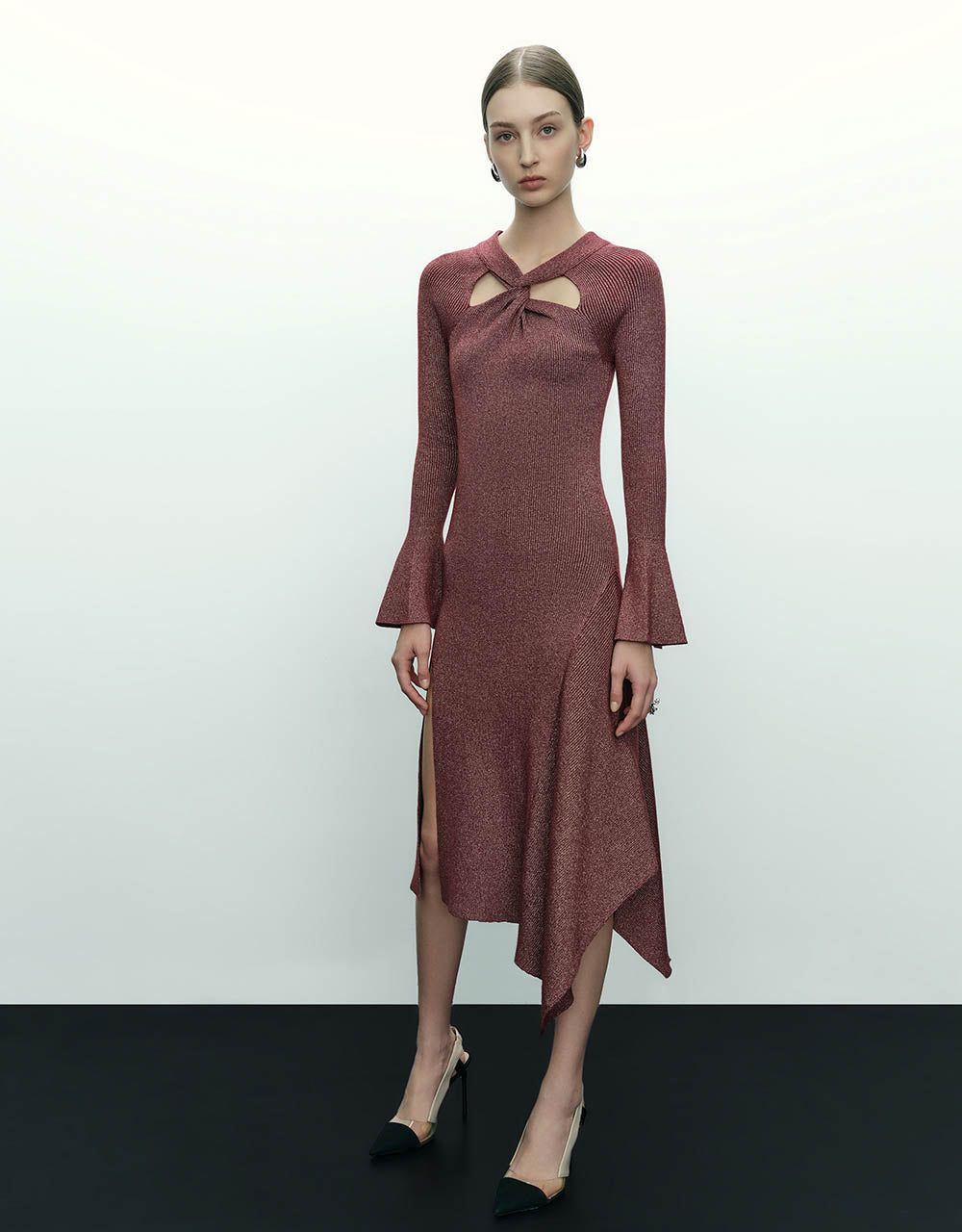 Twist Front Cut-Out Knitted Dress sold by Urban Revivo product image thumbnail 3