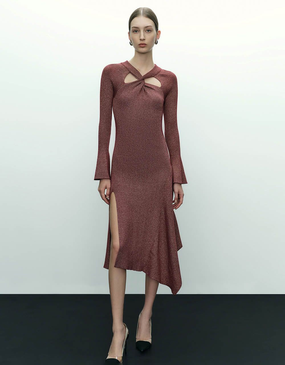 Twist Front Cut-Out Knitted Dress sold by Urban Revivo
