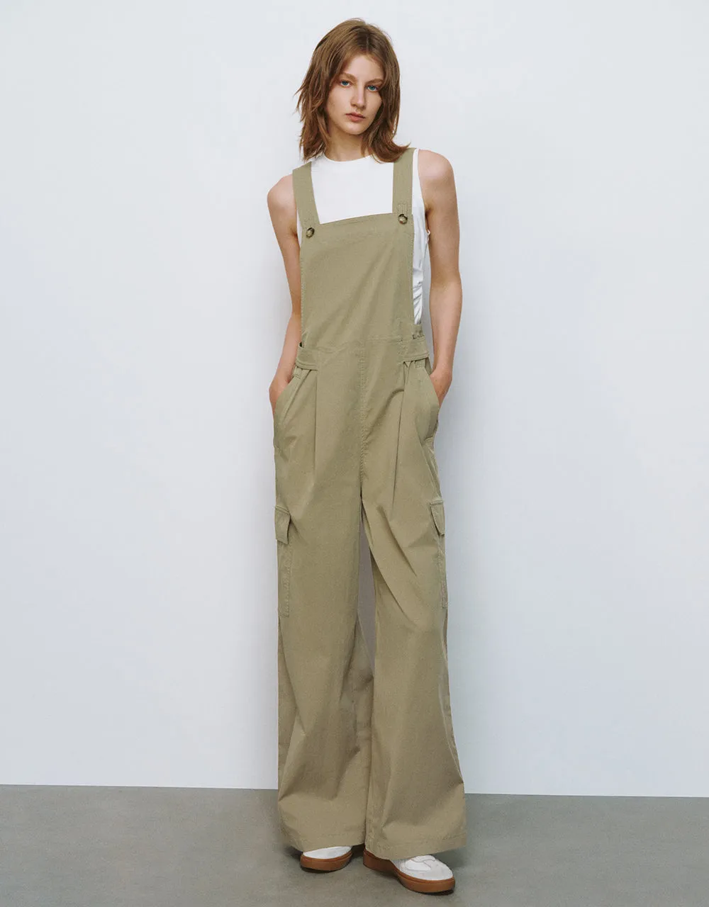 Sleeveless Loose Jumpsuit sold by Urban Revivo