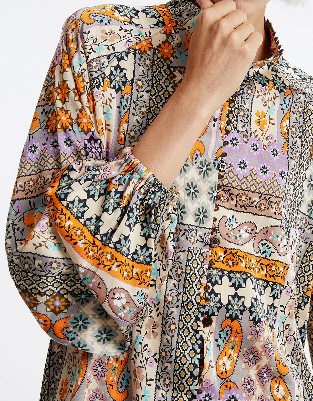 Patchwork Print Satin Shirt sold by Urban Revivo product image thumbnail 5