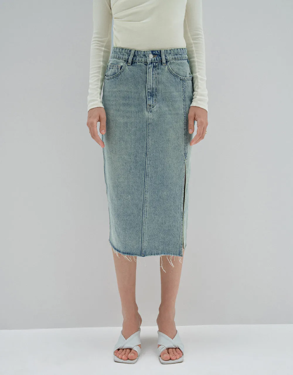 Midi Straight Denim Skirt sold by Urban Revivo product image thumbnail 2